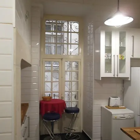 Central Downtown Apartman *